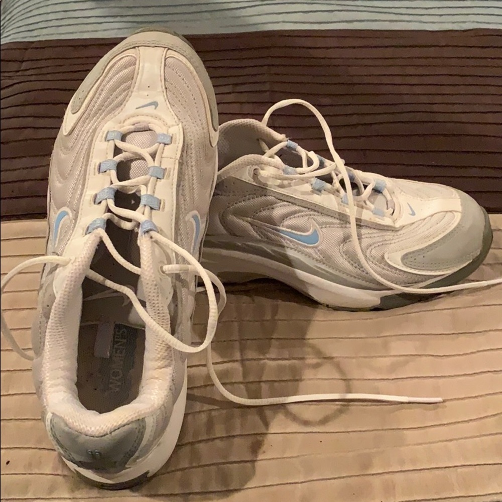 Nike Tennis Shoe